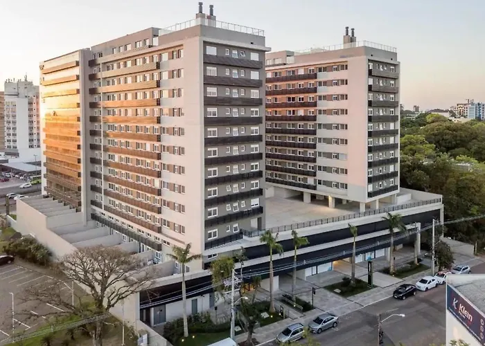 Loft 1303 Maxplaza, Encantador, Piscina, Garagem